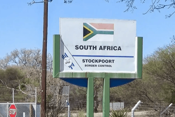 Stockpoort-Border-Control